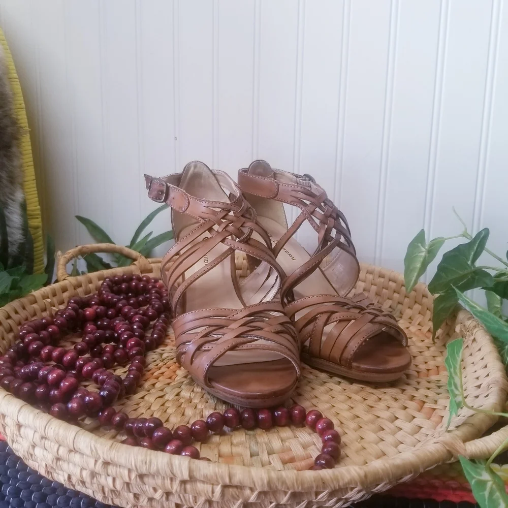 CL laundry Sandals Size 8.5 Strappy Woven Heels